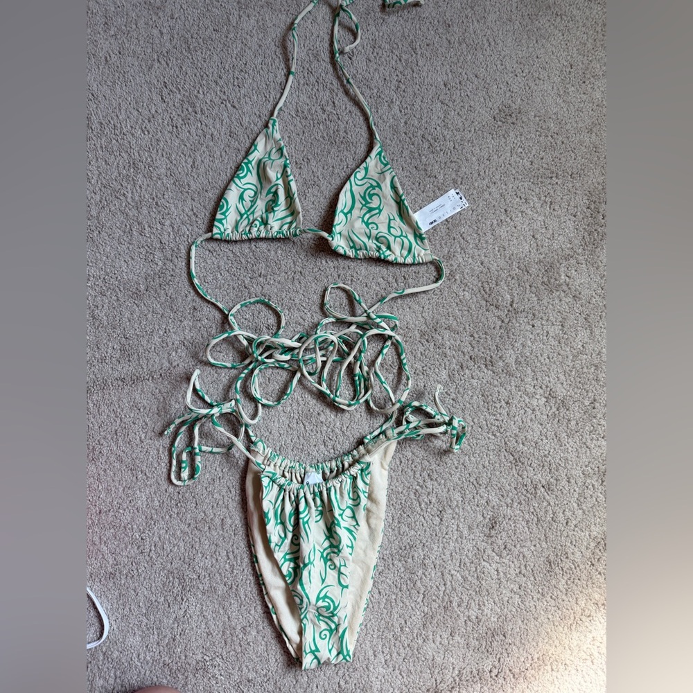 2pc bikini - Picture 4 of 5